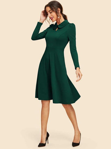 Keyhole Front Collared Flare Dress - takostyle