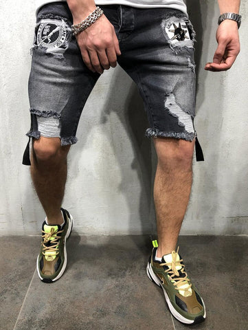 Men Raw Hem Patched Denim Shorts