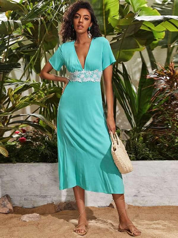 Plunging Neck Guipure Lace Applique Dress - takostyle