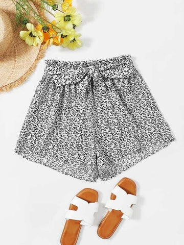Ditsy Floral Paperbag Belted Shorts - takostyle