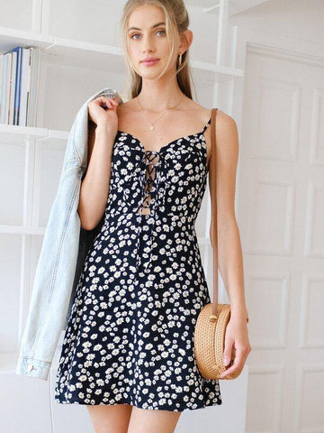 Lace Up Front Daisy Floral Cami Dress - takostyle