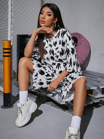 Drop Shoulder All Over Print Longline Tee - takostyle