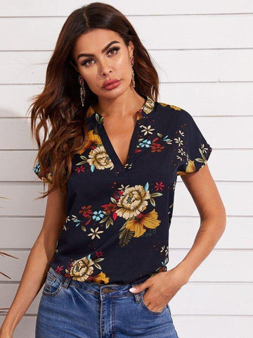 Notched Neck Curved Hem Floral Print Top - takostyle