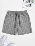 Men Drawstring Waist Plaid Shorts